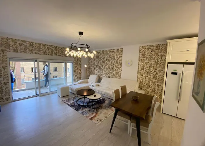 Us Embassy * Τίρανα